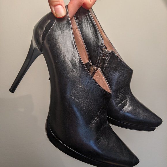 Herve leger leather shoes / booties - Picture 2 of 5